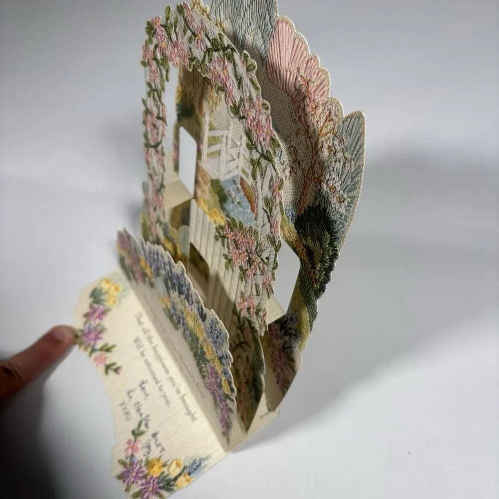 Vintage Hallmark Pop Up Mothers Day Card Grandmother 3D Die Cut Floral Bridge
